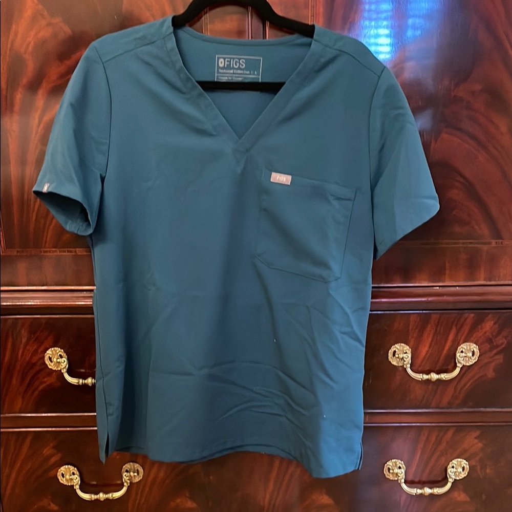 Figs Women’s Teal Shirt